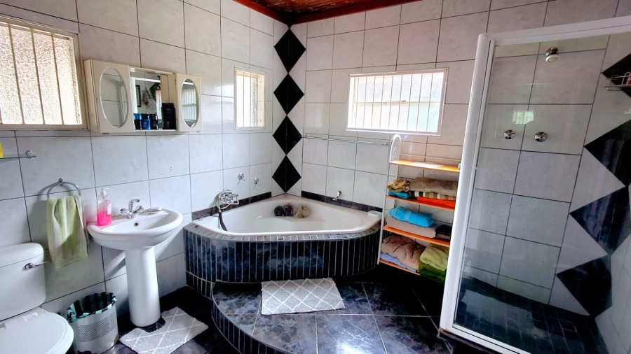 4 Bedroom Property for Sale in Sasolburg Ext 12 Free State